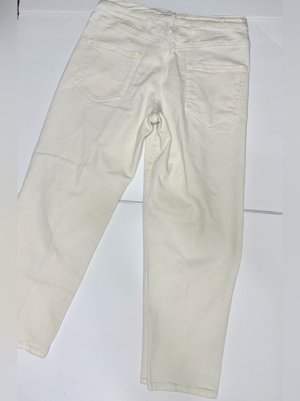 Anthropologie Pilcro Cream Barrel Leg Jeans 30 - Picture 2 of 4